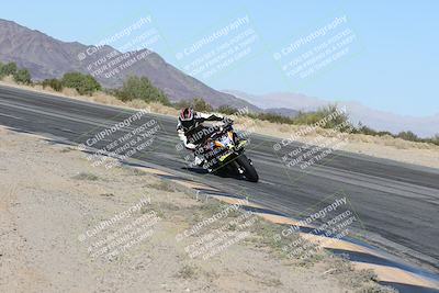 media/Dec-01-2025-Moto Forza (Mon) [[2daa91e15f]]/1-Advanced Group/Session 4 (Turn 10 Inside)/